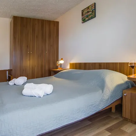 Apartment Robinson Danica 2 *