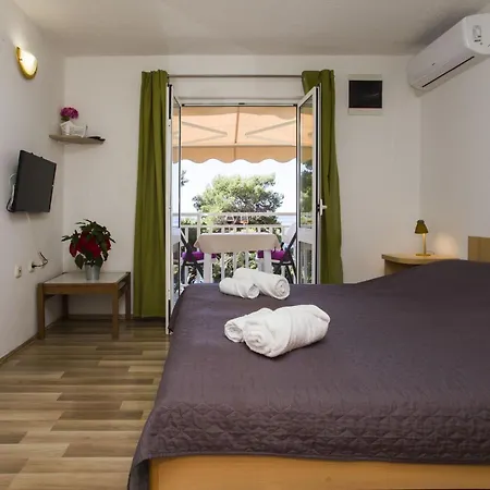Apartment Robinson Danica 2 *
