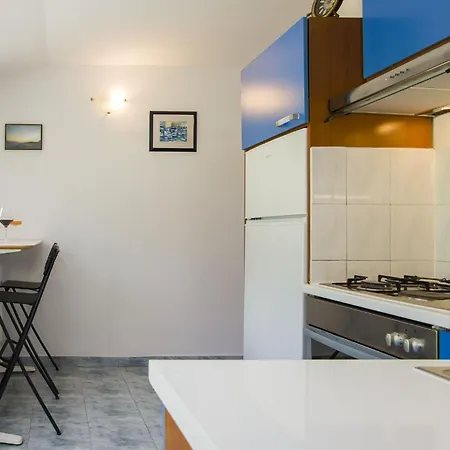Apartment Robinson Danica 2 Potomje