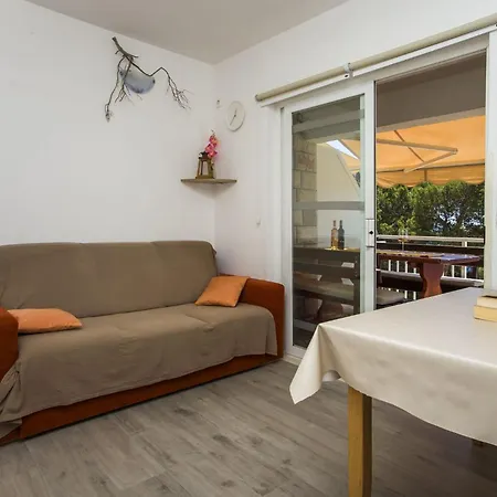 Robinson Danica 2 Apartment *